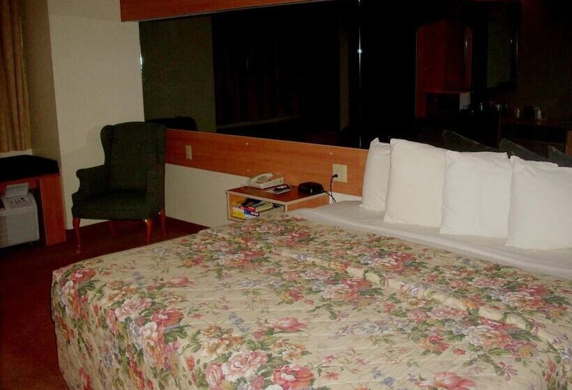 فندق Western Skies Inn & Suites