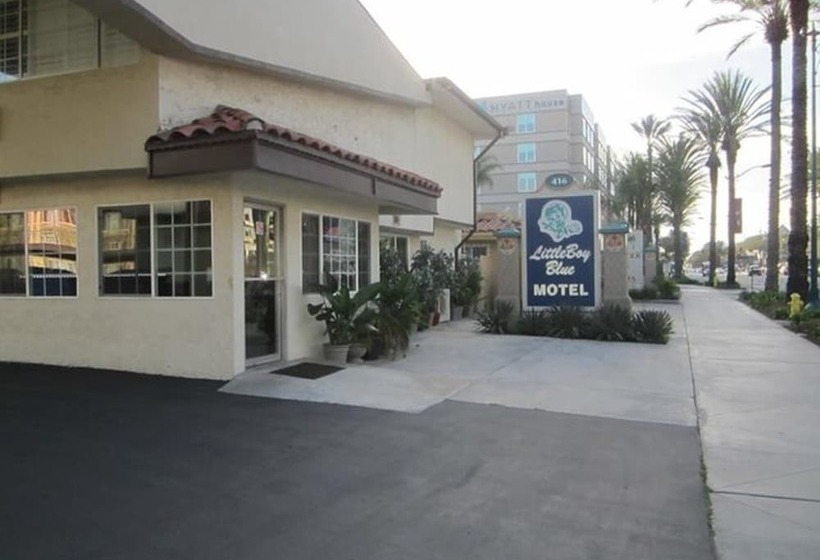 Little Boy Blue Motel