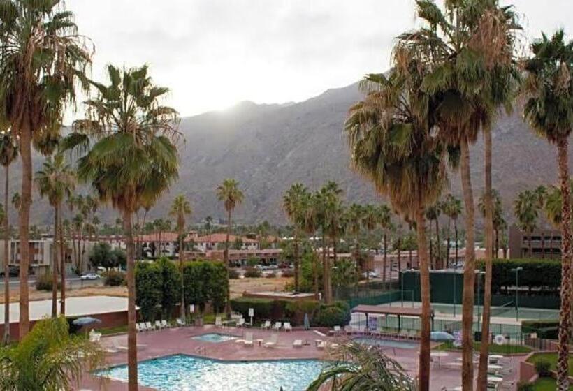 Marquis Villas Resort