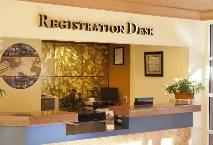 Marquis Villas Resort