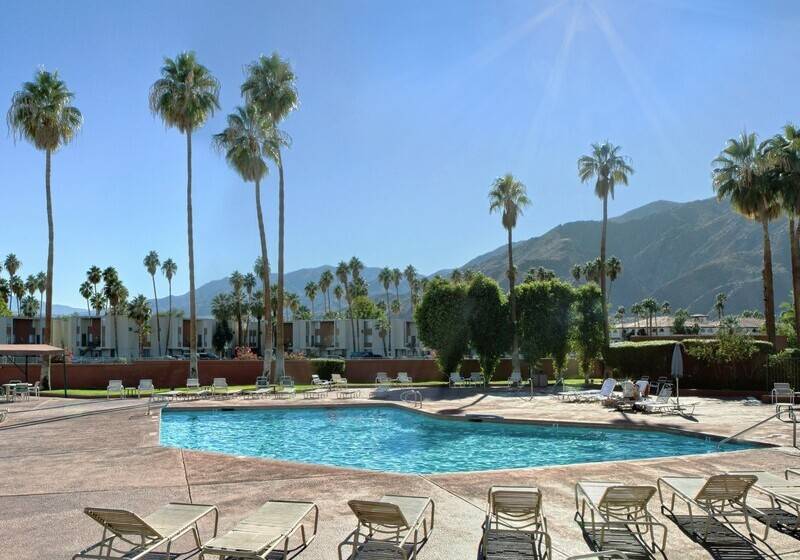 Marquis Villas Resort