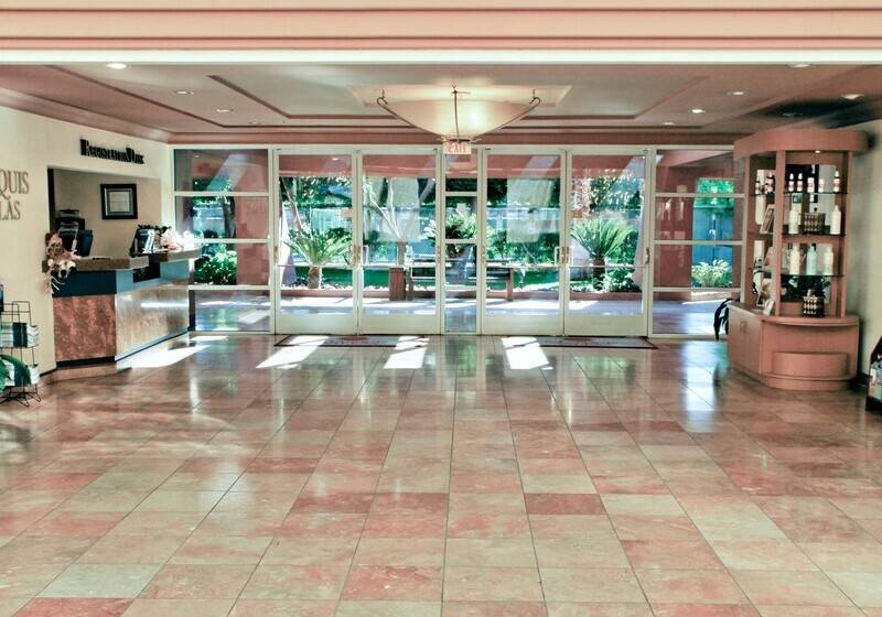 Marquis Villas Resort