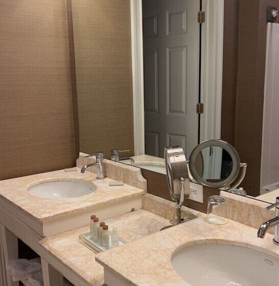 汽车旅馆 Rocky River Inn