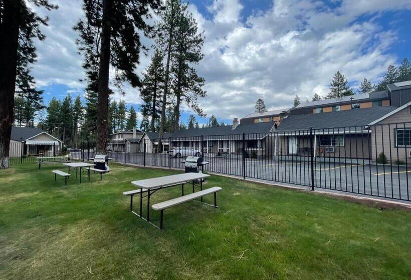 모텔 Tahoe Hacienda Inn