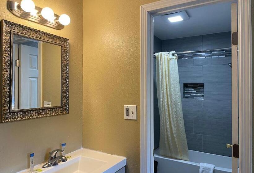 모텔 Tahoe Hacienda Inn