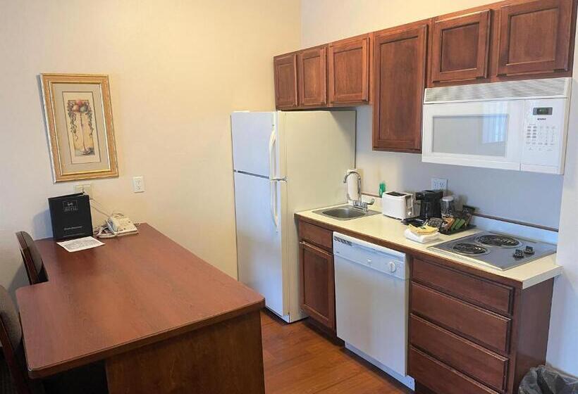 River Hills Hotel  Mankato