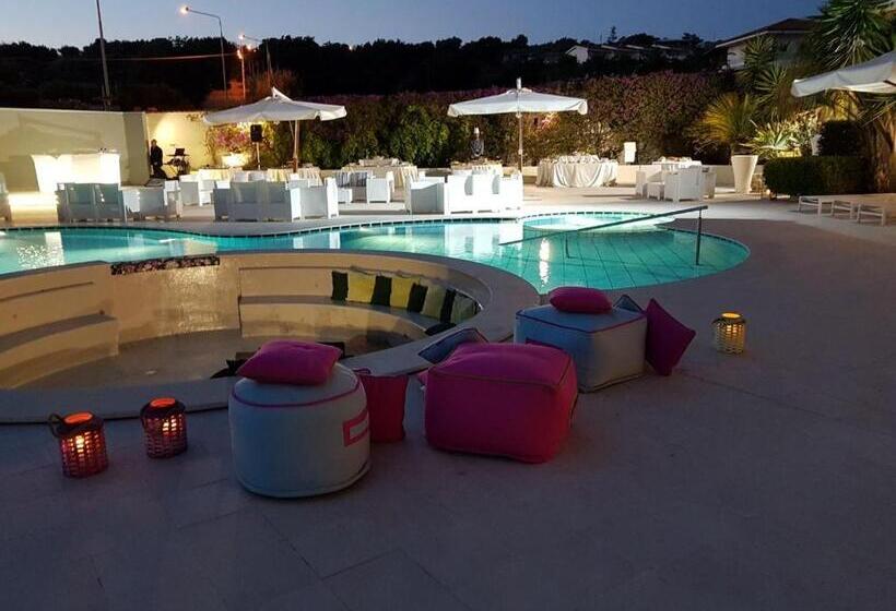 Sunshine Hotel & Spa