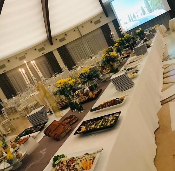 Sunshine Hotel & Spa