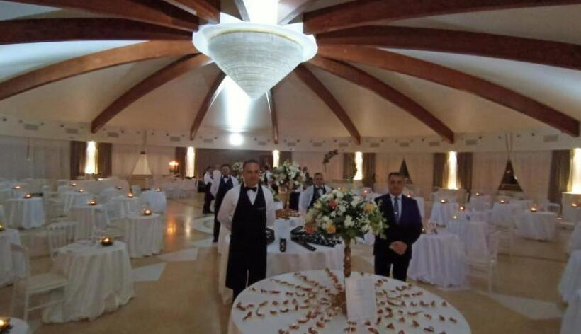 Sunshine Hotel & Spa