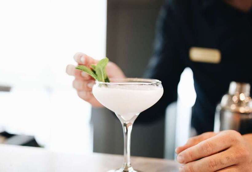 The Chattanoogan Hotel, Curio Collection By Hilton