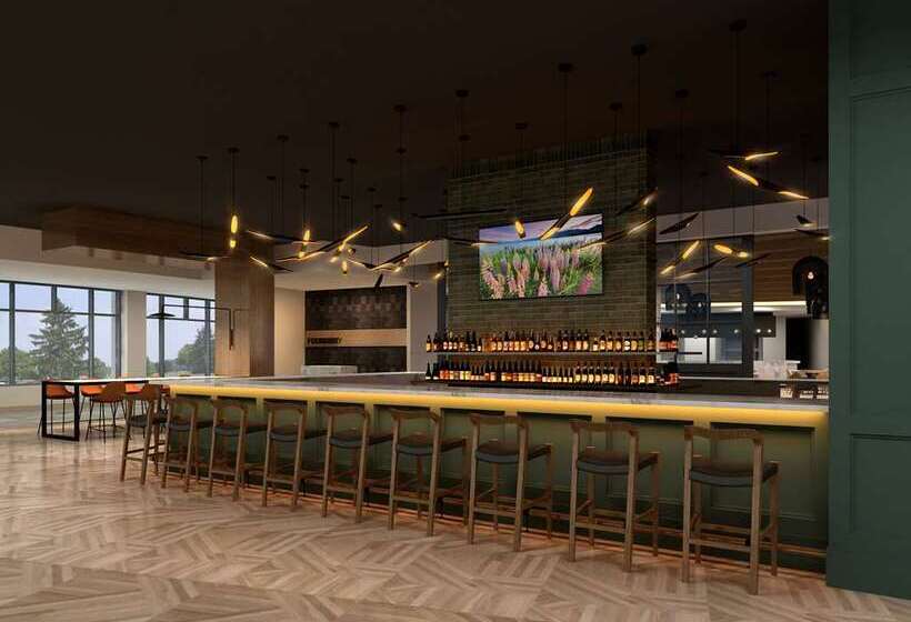 The Chattanoogan Hotel, Curio Collection By Hilton