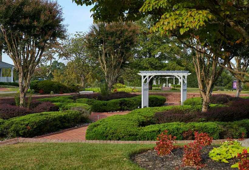 Virginia Crossings Hotel, Tapestry Collection By Hilton