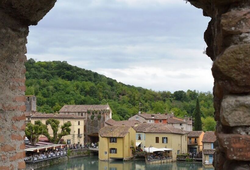 مبيت وإفطار Borgo Stazione Bike Inn