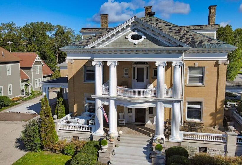 Bed and Breakfast Cartier Mansion