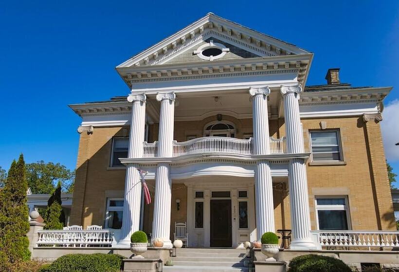 Bed and Breakfast Cartier Mansion