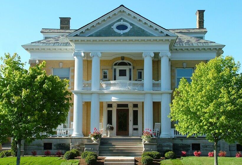 Bed and Breakfast Cartier Mansion