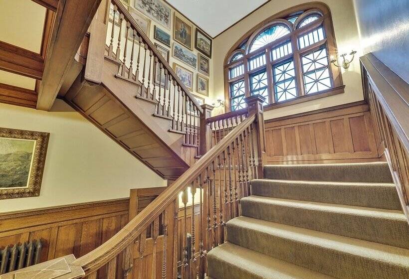 Bed and Breakfast Cartier Mansion