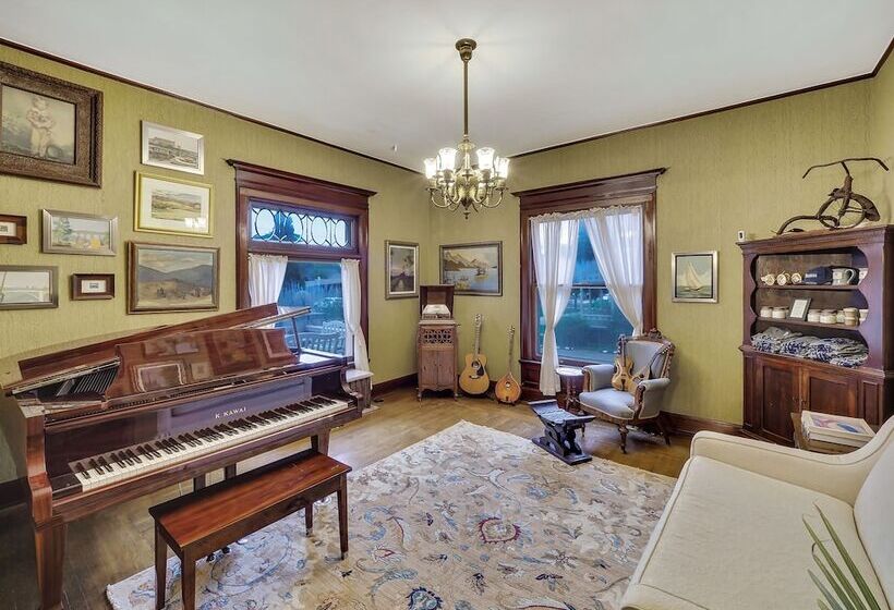 Bed and Breakfast Cartier Mansion