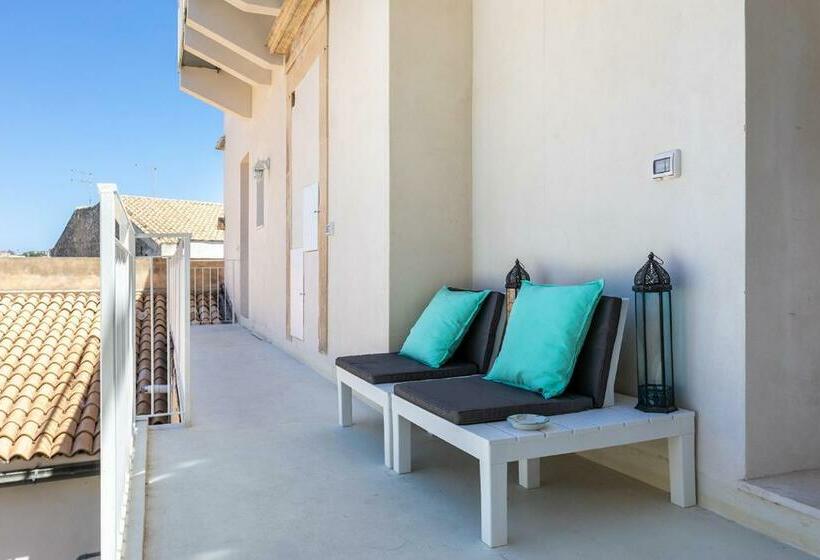 ベッドアンドブレックファースト Darsena Sunset Suites By Wonderful Italy