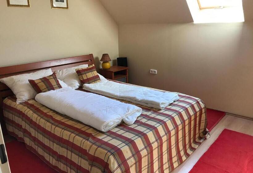 Bed and Breakfast Prosper Lovasklub Panzió