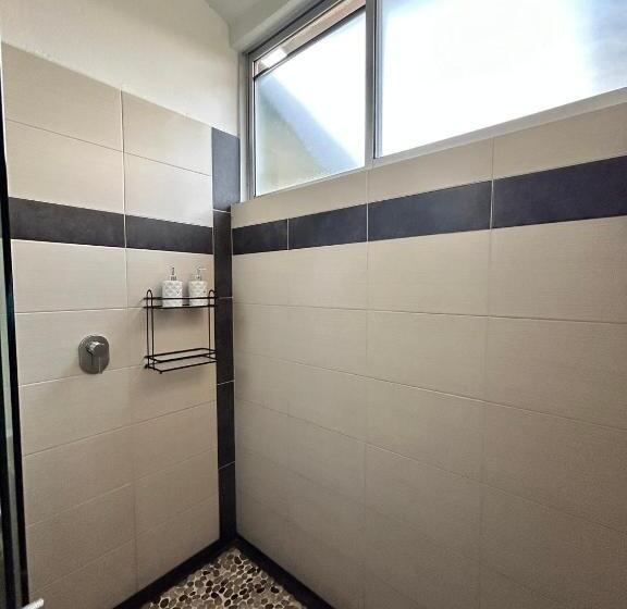 تختخواب و صبحانه Wayra Natura