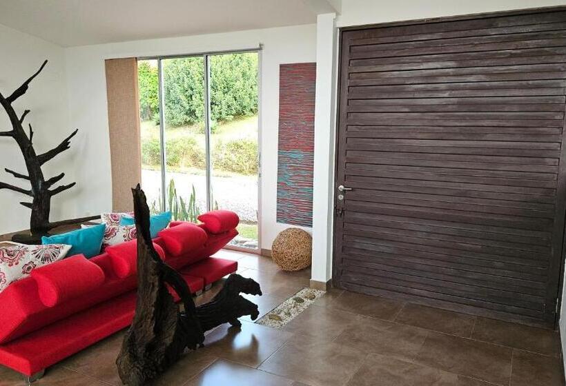 ベッドアンドブレックファースト Wayra Natura