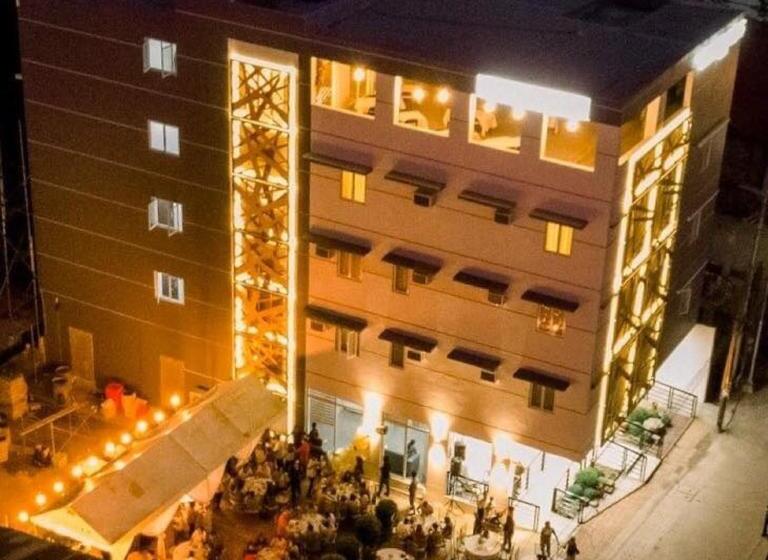 هتل Belltower Csheli Suites Bantay   Vigan