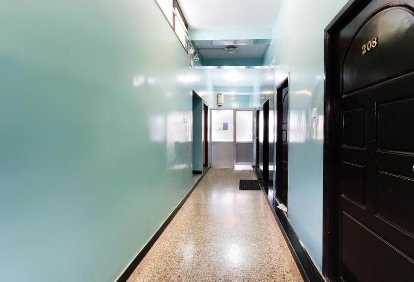 فندق Capital O 48495  & Club Melaange