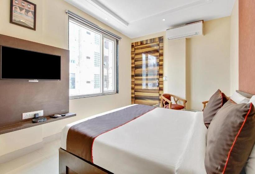 Hotel Collection O 41004 Shri Gopal Nagar