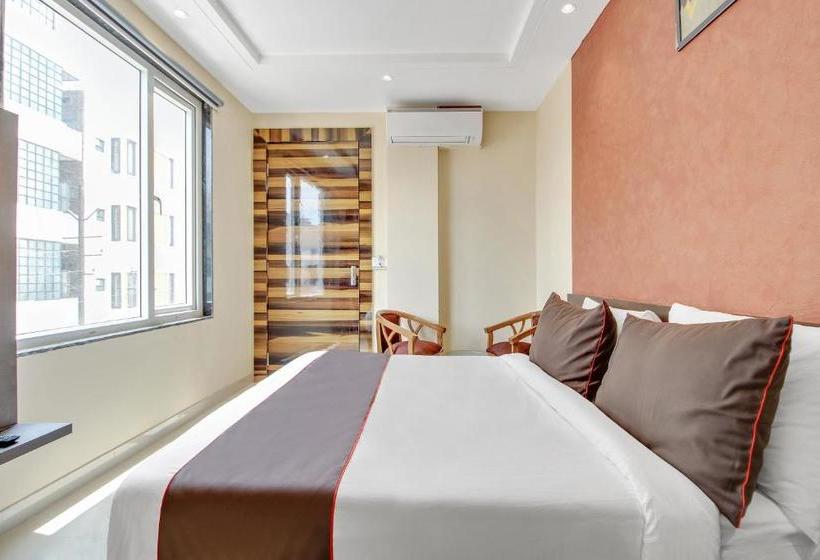 Hotel Collection O 41004 Shri Gopal Nagar