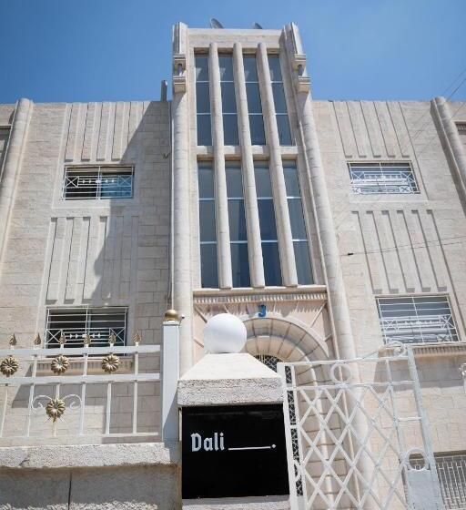 هتل Dali House