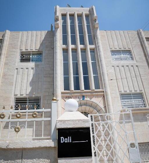 هتل Dali House