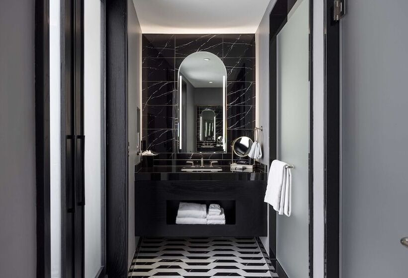 Daxton Hotel Birmingham, Curio Collection By Hilton