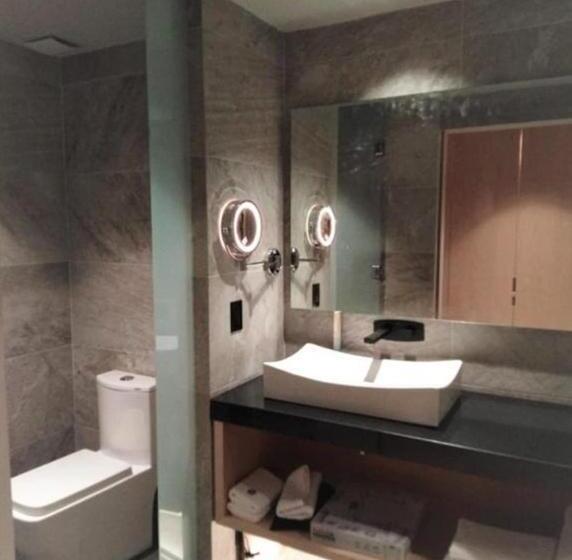 ホテル Galeria Plaza San Jeronimo