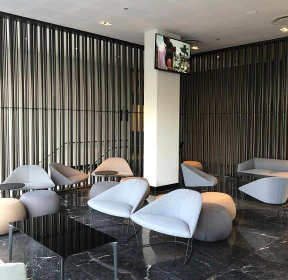 ホテル Galeria Plaza San Jeronimo