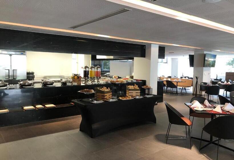 ホテル Galeria Plaza San Jeronimo