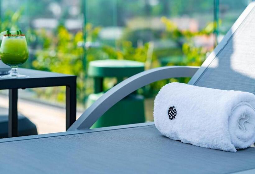 ホテル Galeria Plaza San Jeronimo