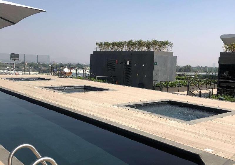 ホテル Galeria Plaza San Jeronimo