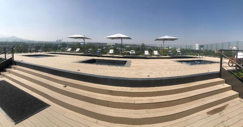 ホテル Galeria Plaza San Jeronimo