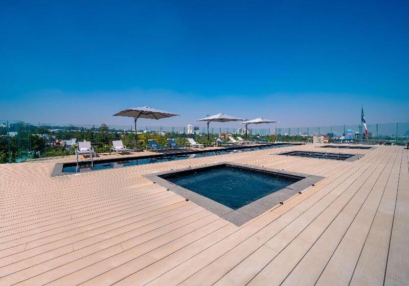 ホテル Galeria Plaza San Jeronimo