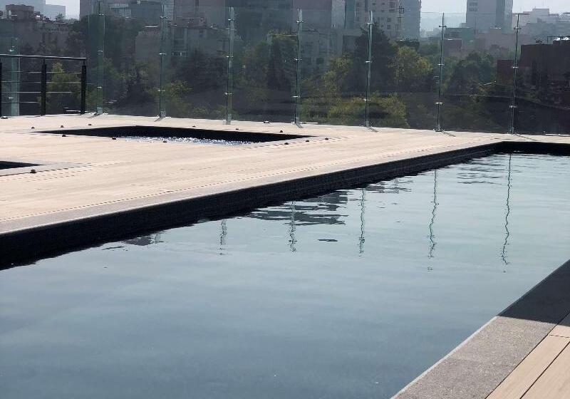 ホテル Galeria Plaza San Jeronimo