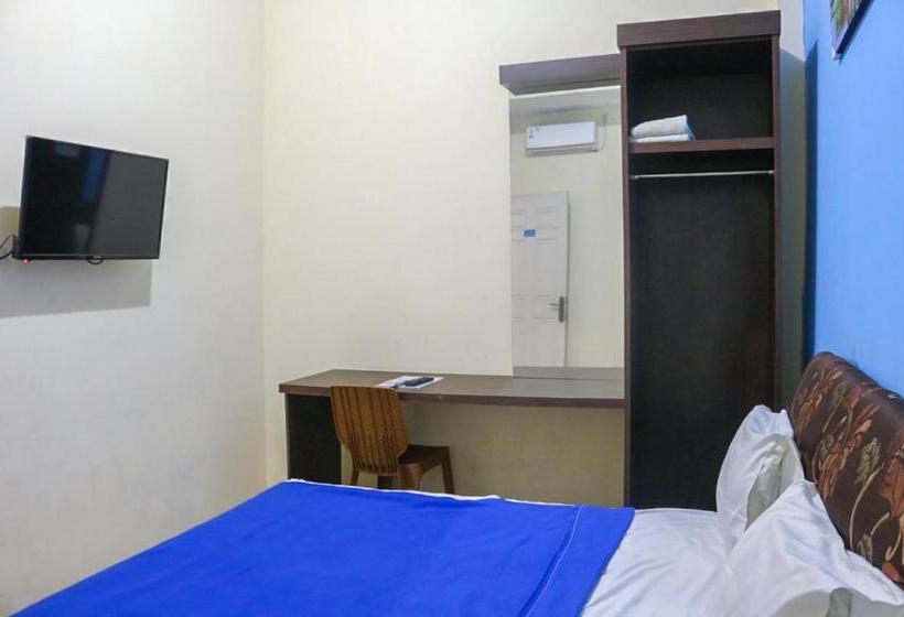 Отель Graha Matahari Syariah Sepanjang Redpartner