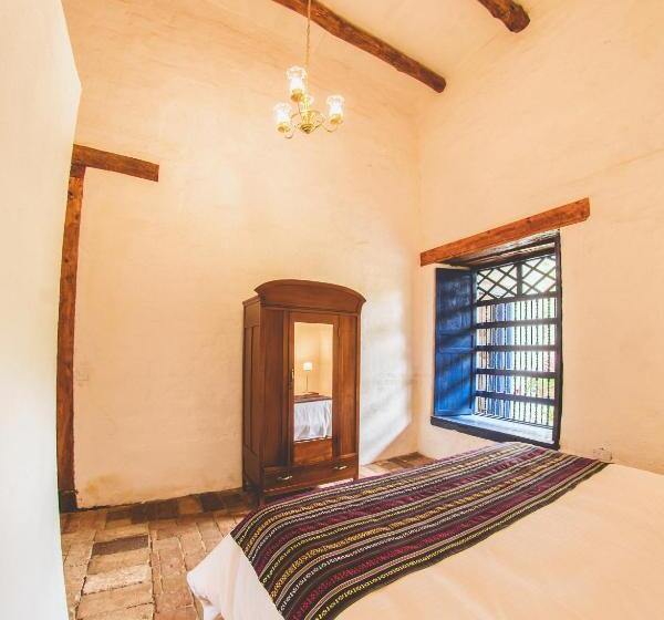 هتل Hacienda Pisoje