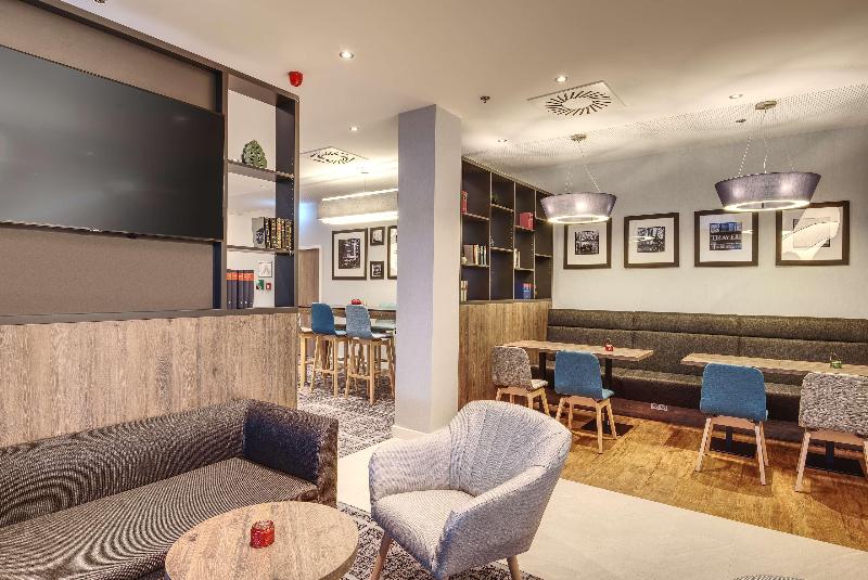 فندق Hampton By Hilton Stuttgart City Centre