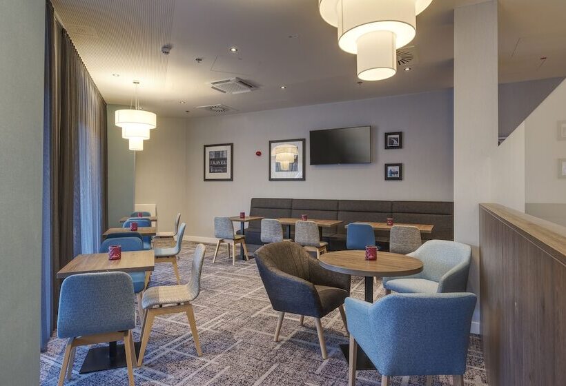 فندق Hampton By Hilton Stuttgart City Centre