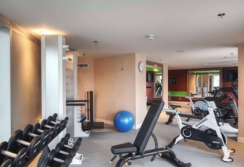 فندق Hampton By Hilton Stuttgart City Centre