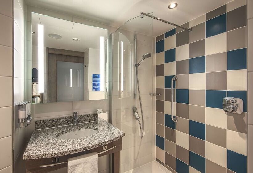 فندق Hampton By Hilton Stuttgart City Centre