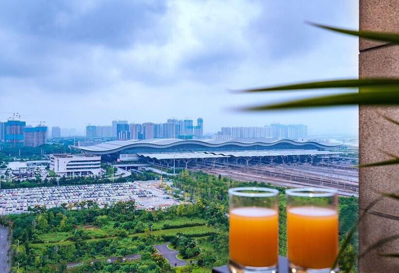 فندق Holiday Inn Express Changsha South Railway Station, An Ihg