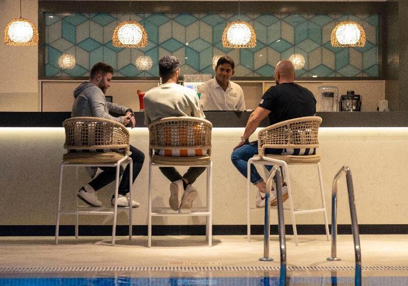 هتل Holiday Inn & Suites Al Jubail, An Ihg