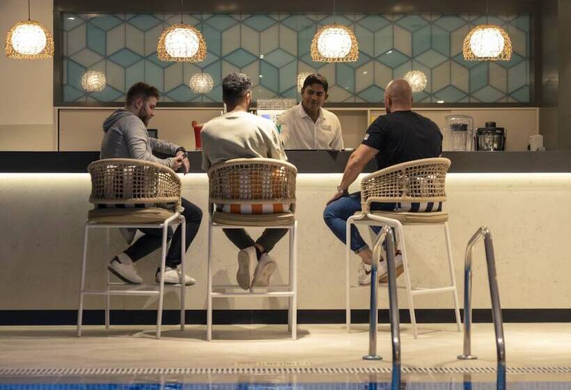 هتل Holiday Inn & Suites Al Jubail, An Ihg